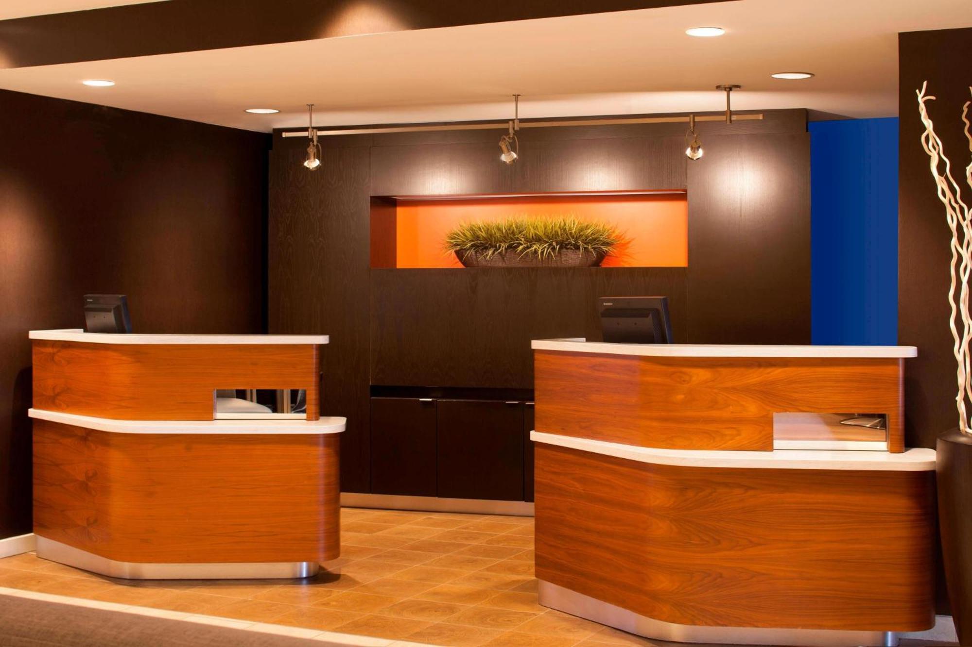 Country Inn & Suites By Radisson, Columbus-Edinburgh Екстер'єр фото