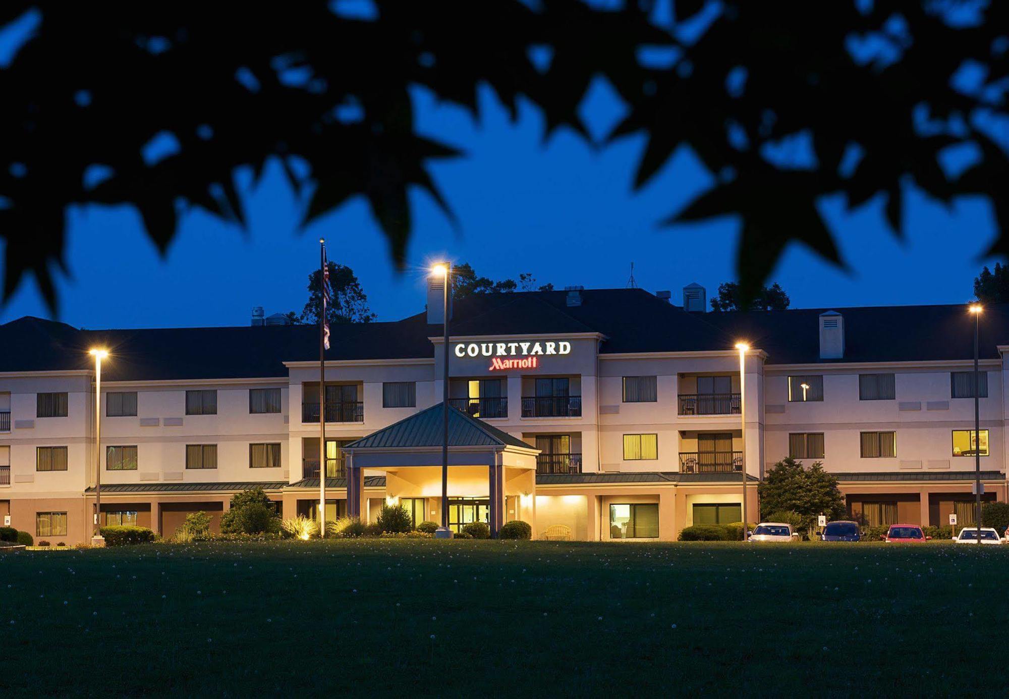 Country Inn & Suites By Radisson, Columbus-Edinburgh Екстер'єр фото
